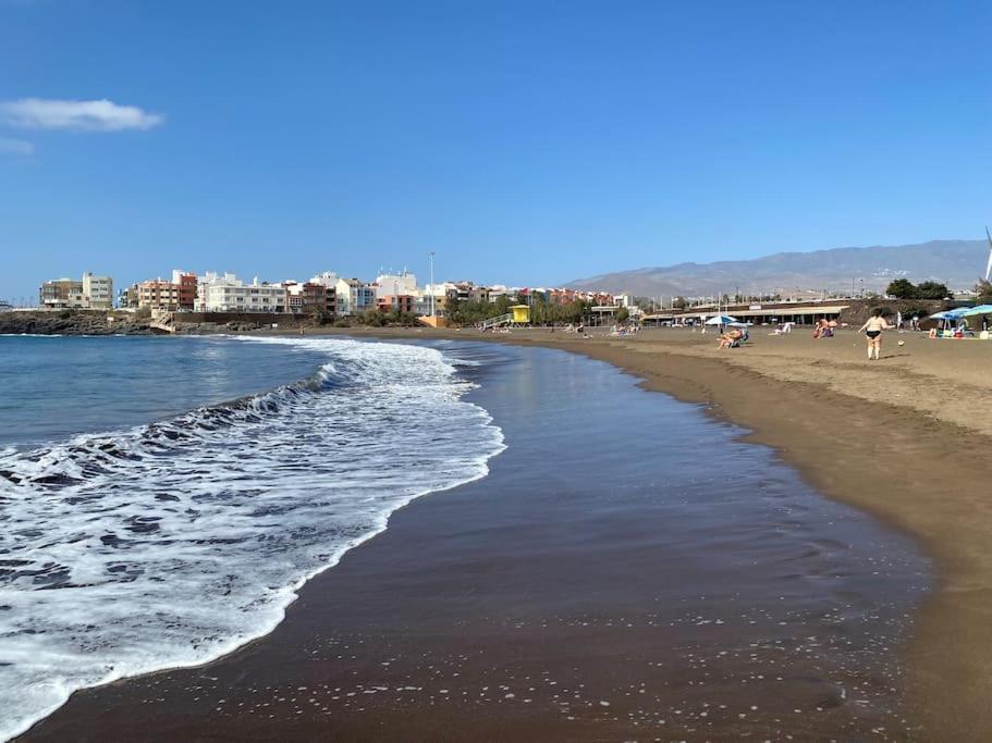 Beachfront Apartment Incl Highspeed Wifi Melenara Esterno foto